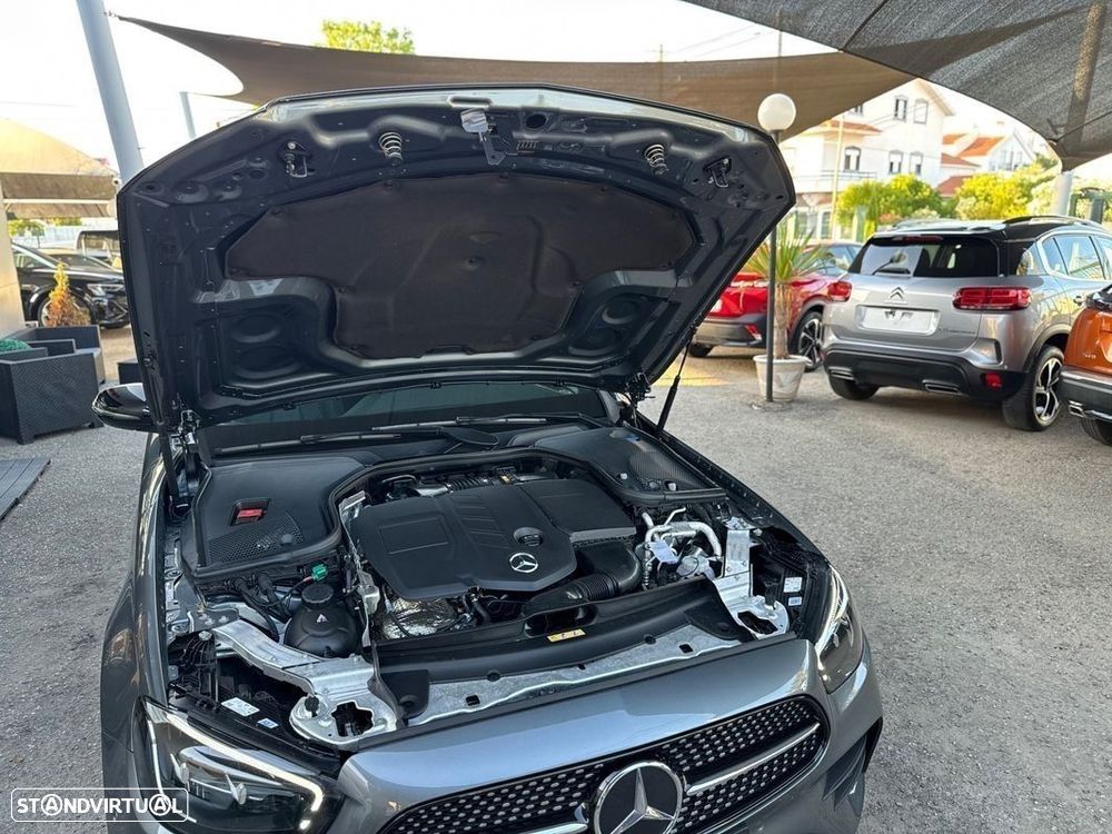 Mercedes-Benz E 300 de AMG Line - 22