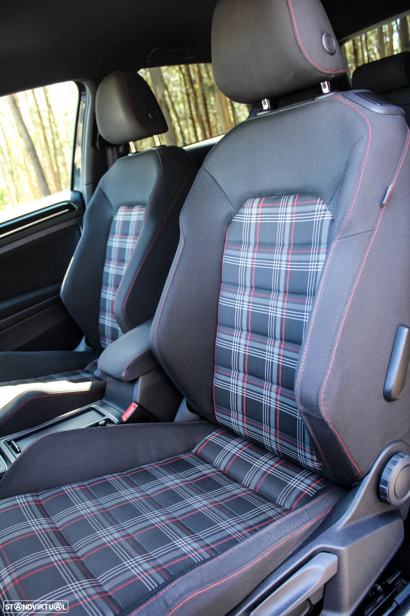 VW Golf 2.0 TSi GTi DSG Performance - 26