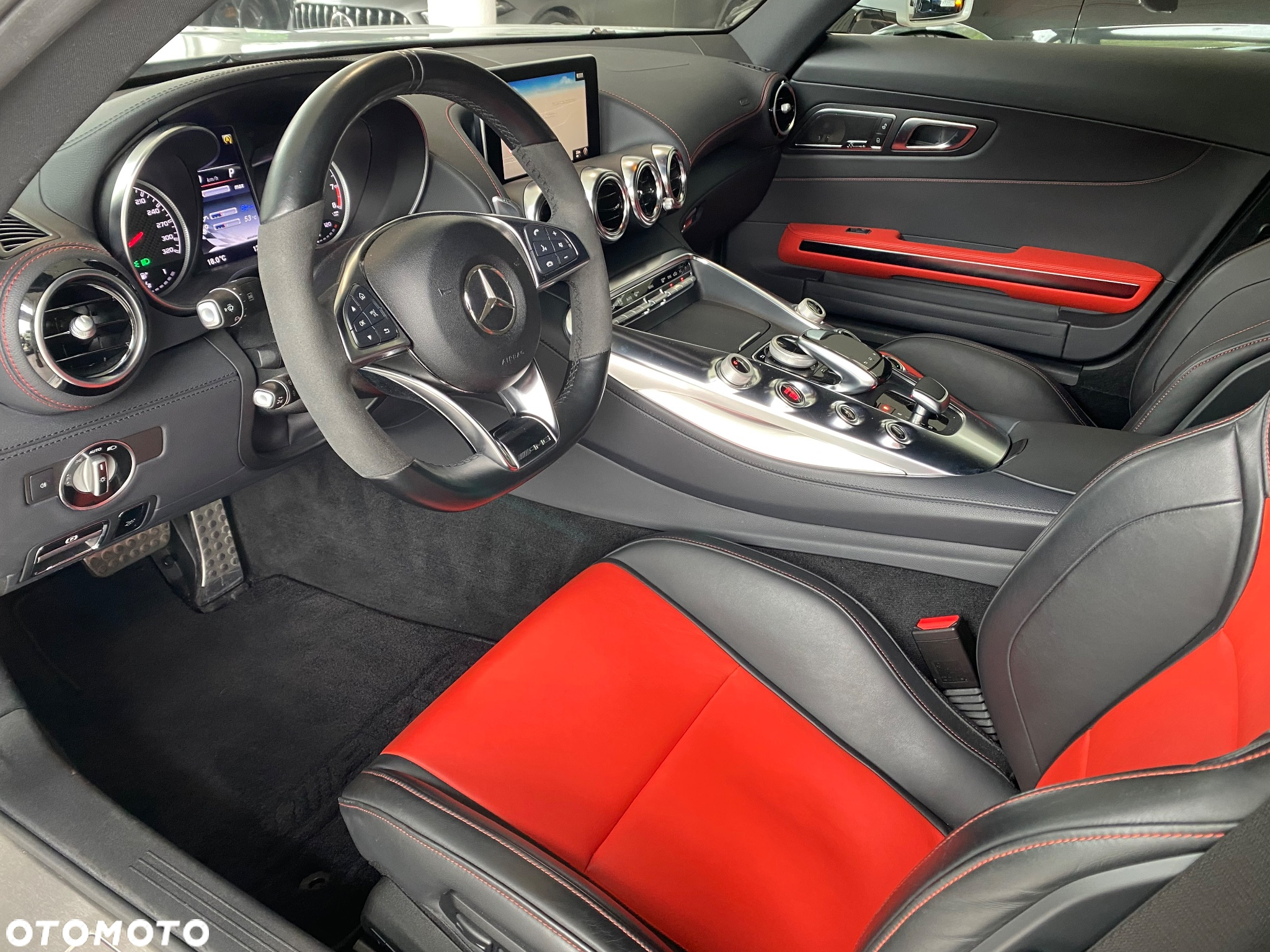 Mercedes-Benz AMG GT Standard - 22