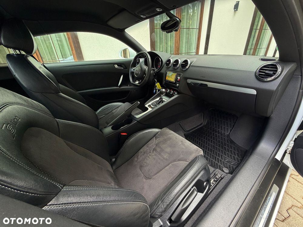 Audi TT Coupé 2.0 TFSI S tronic - 29