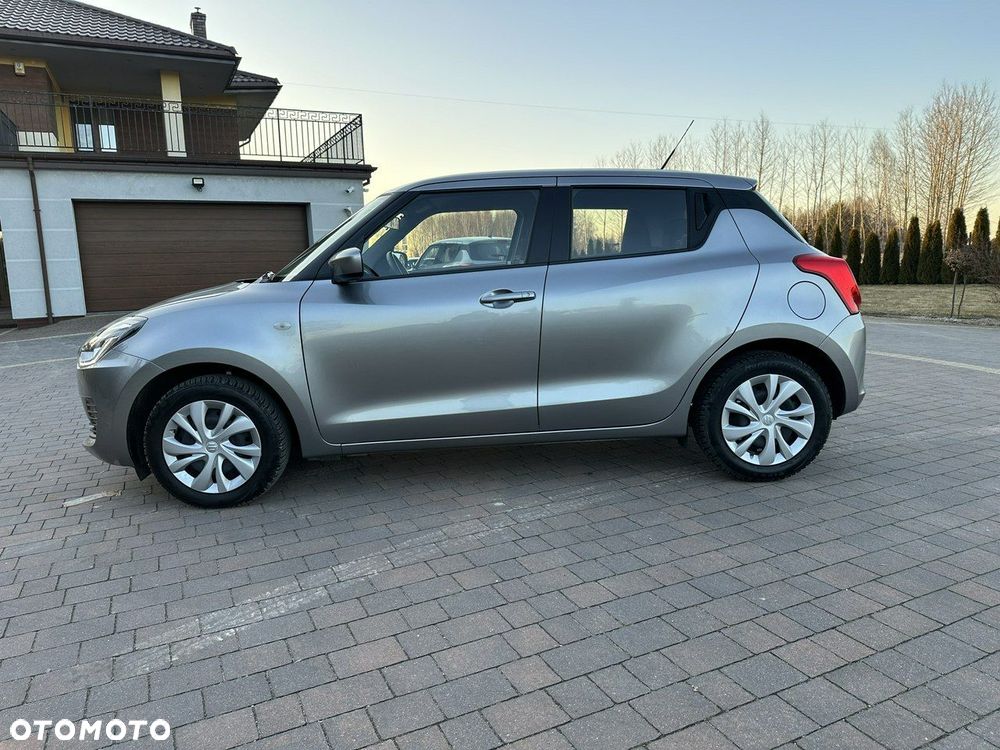 Suzuki Swift - 4