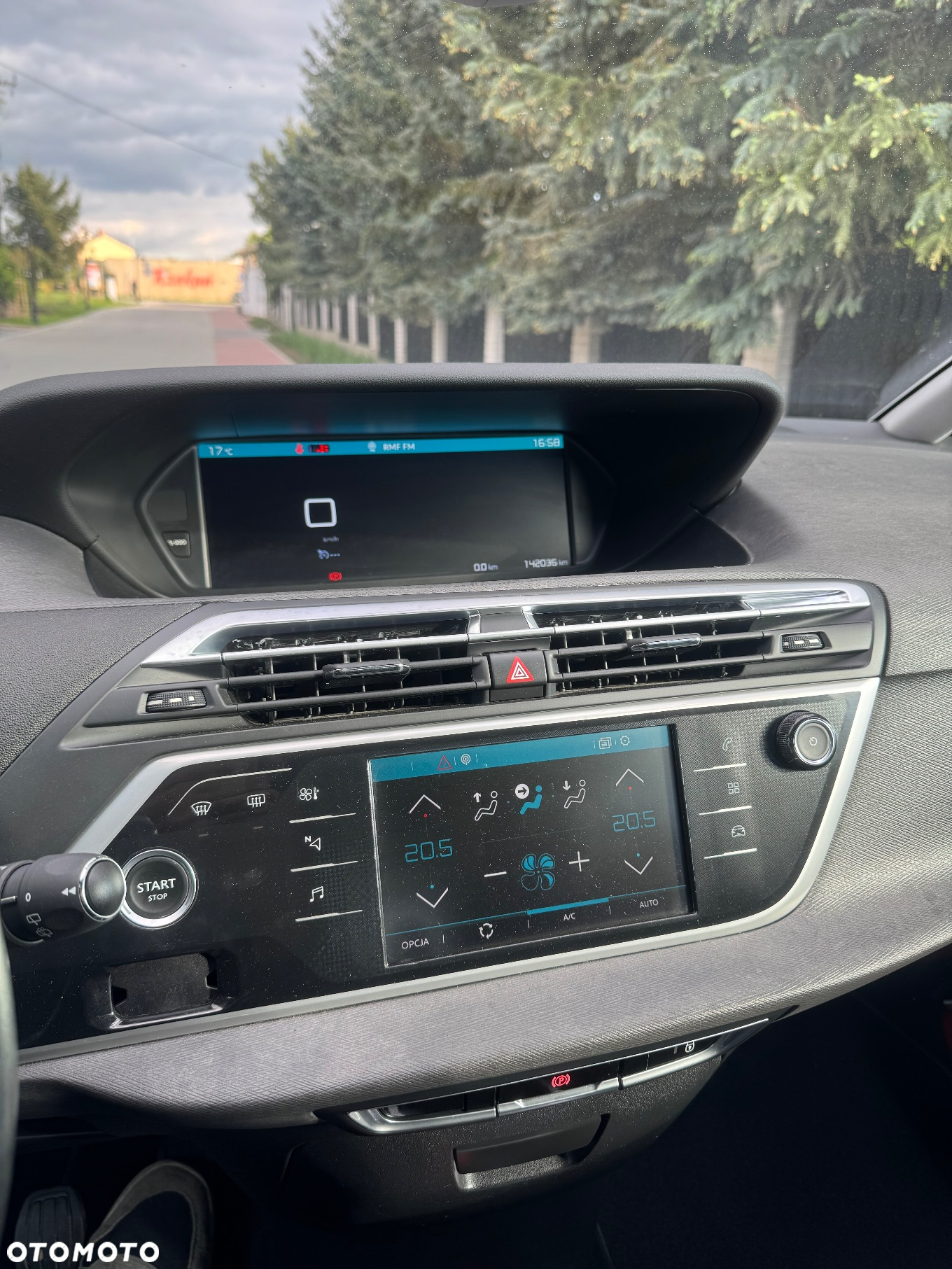 Citroën C4 Picasso 1.2 PureTech Attraction - 27