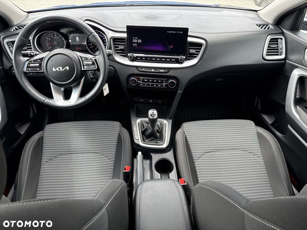 Kia Ceed 1.5 T-GDI M - 16