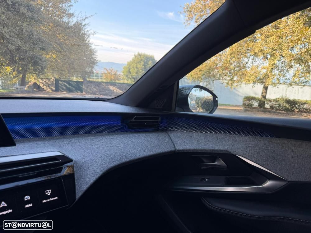 Peugeot E-3008 73 kWh GT - 31