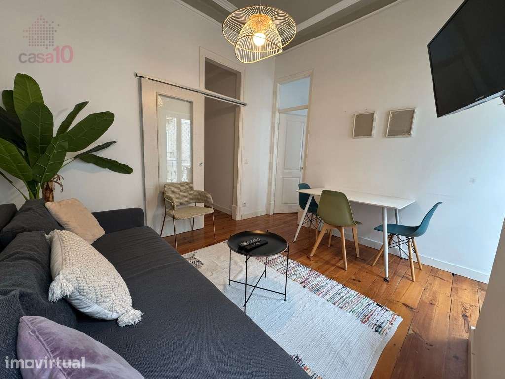 Apartamento T3 renovado para arrendar no centro de Lisboa - Grande imagem: 3/20