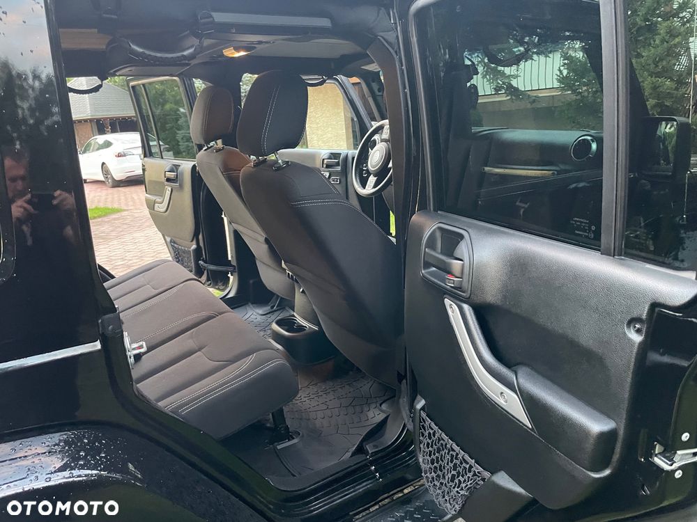 Jeep Wrangler - 14