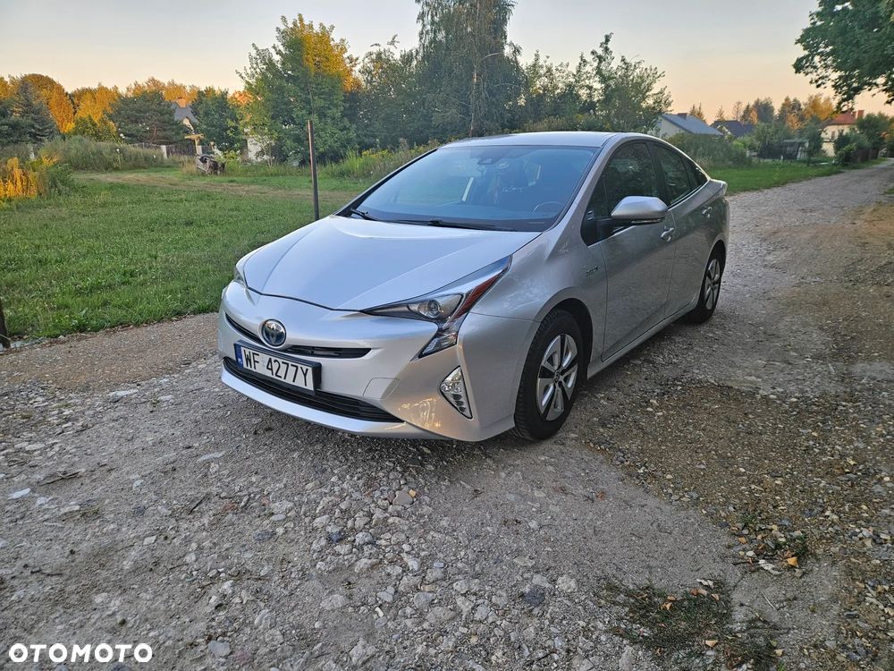 Toyota Prius 1.8 Hybrid Premium - 2