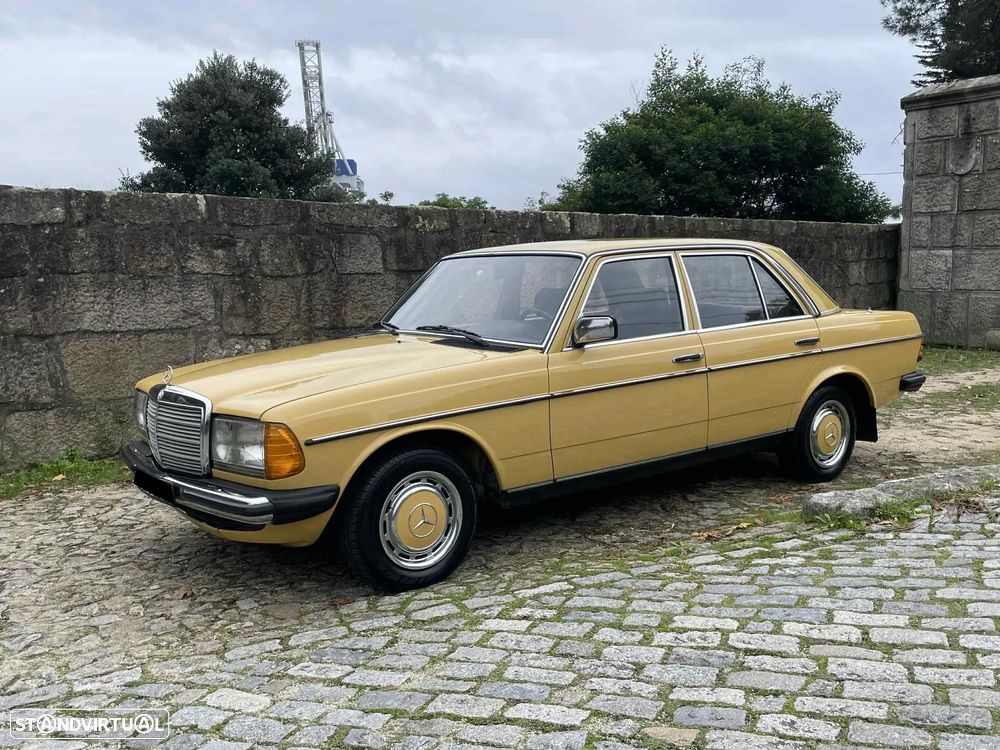 Mercedes-Benz E 200 - 11