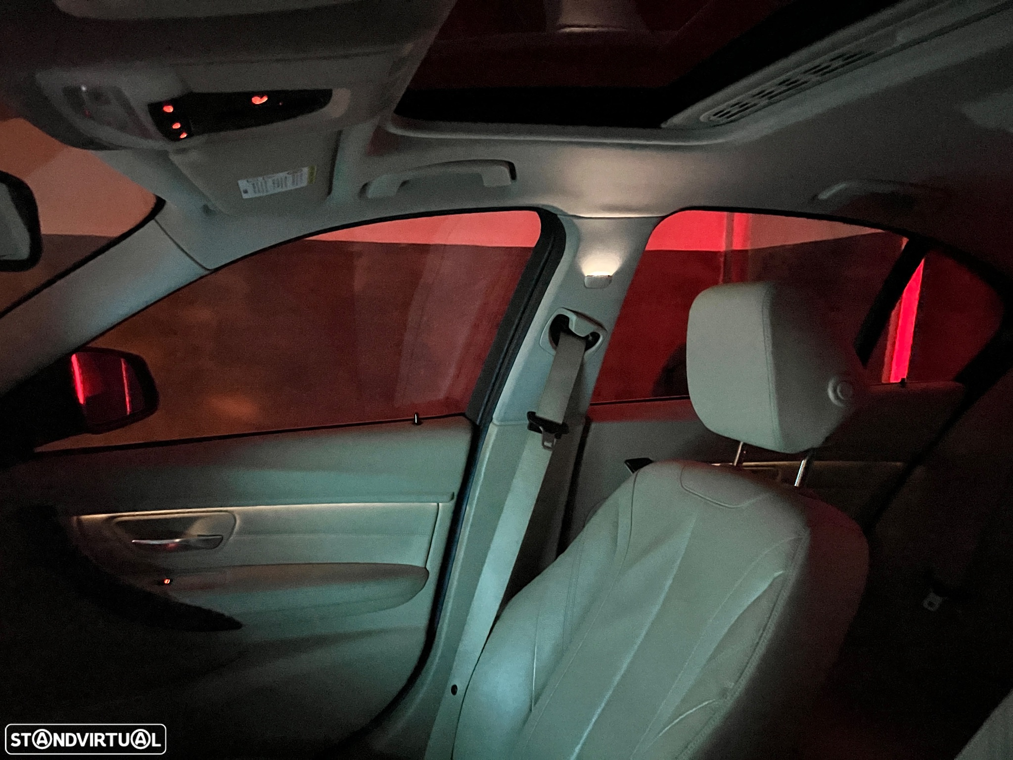 BMW 328 i Aut. Luxury Line - 30