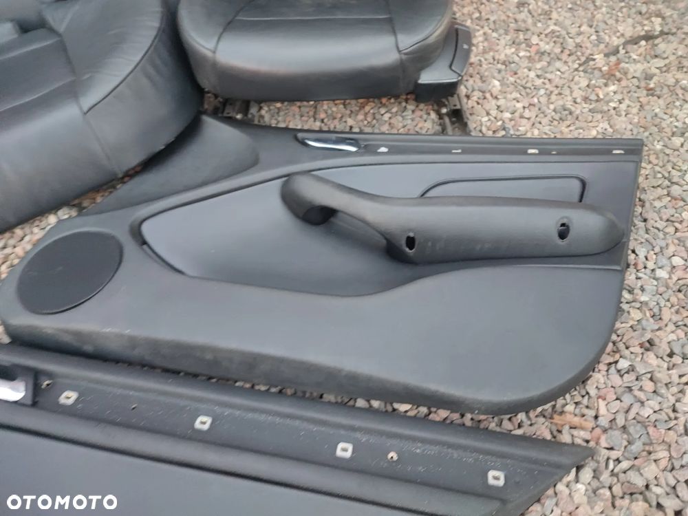BMW E46 SEDAN ORYGINALNY KOMPLET FOTELI SKÓRZANYCH + KANAPA TYŁ SKŁADANA + BOCZKI EUROPA POD PODUSZKI AIR-BAG O NR. 52 20 8 214 940 / 52 20 8 214 970 / 52 10 8 214 910 OEM  W DOBRYM STANIE - 9