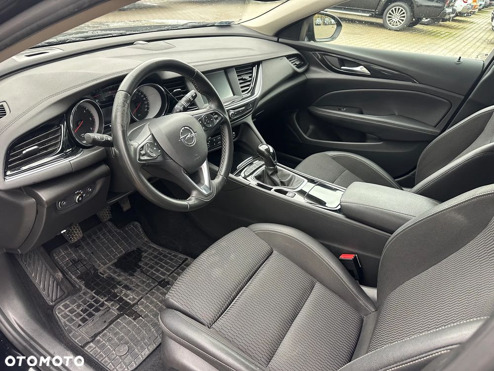 Opel Insignia - 12