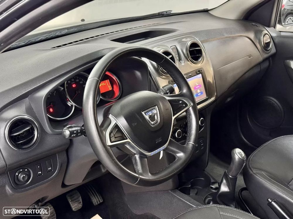 Dacia Logan MCV 0.9 TCe Stepway - 24