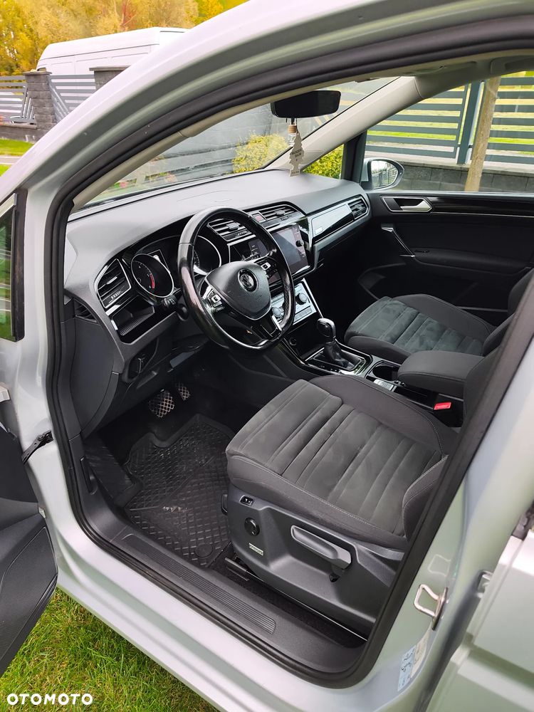 Volkswagen Touran - 7