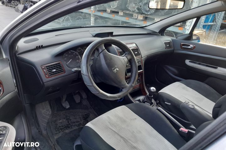 Motor fara anexe Peugeot 307 1 [2001 - 2005] Hatchback 5-usi 1.6 HDi - 9