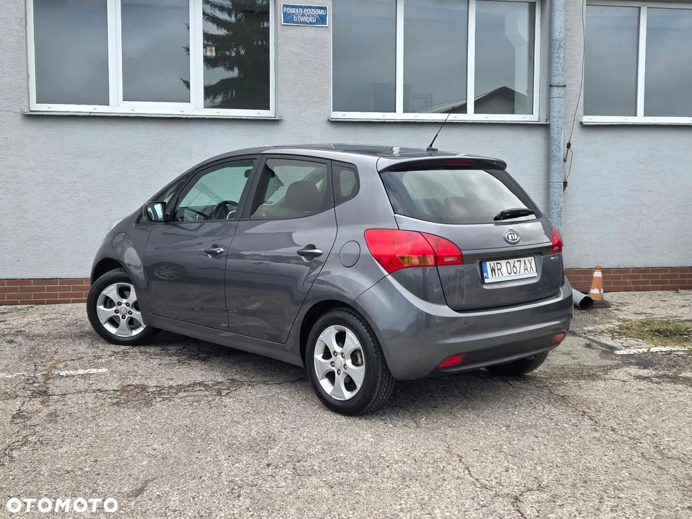 Volkswagen Golf - 22