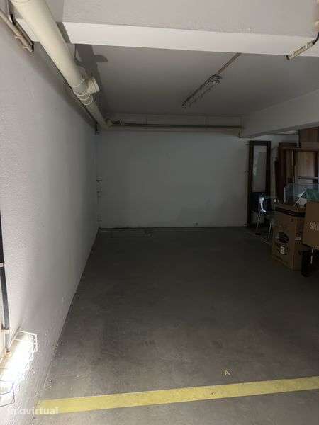 Lugar de Garagem para Armazenamento | Seguro pouco frequentado - Grande imagem: 3/4