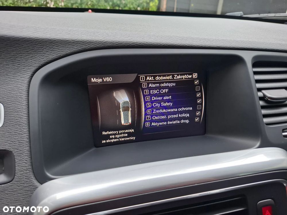 Volvo V60 D4 Geartronic RDesign - 15