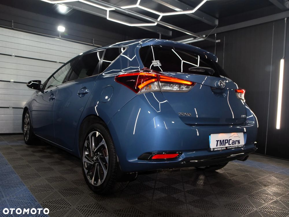 Toyota Auris - 4
