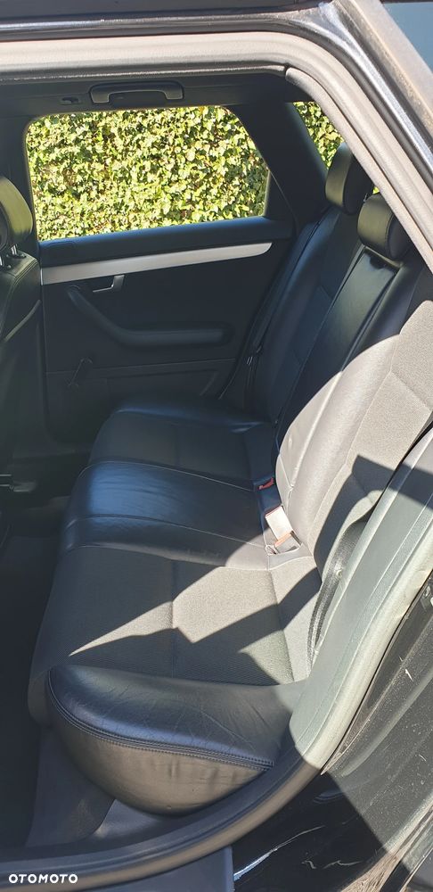 Audi A4 Avant 2.0 TDI - 15