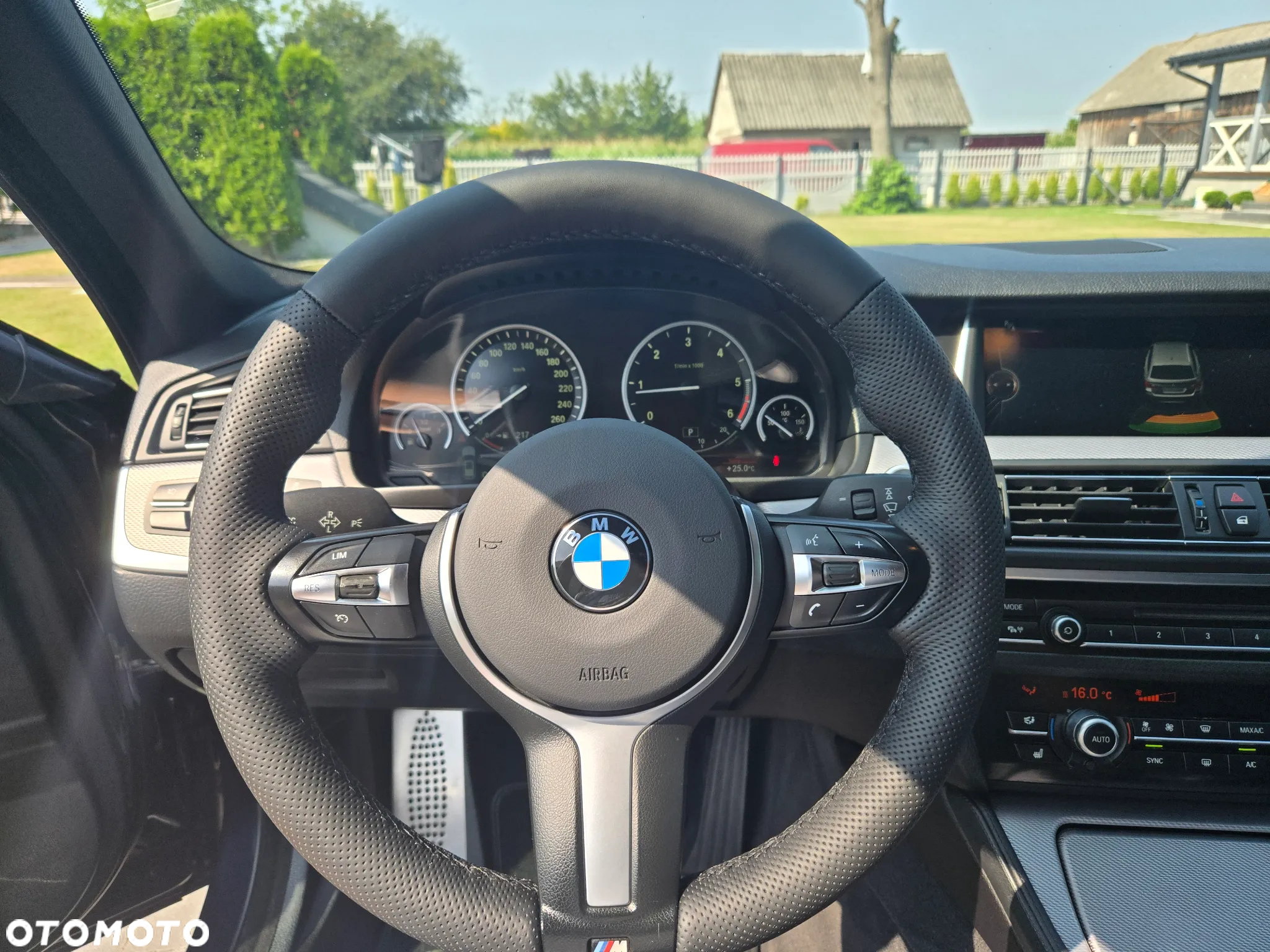 BMW Seria 5 525d xDrive - 4