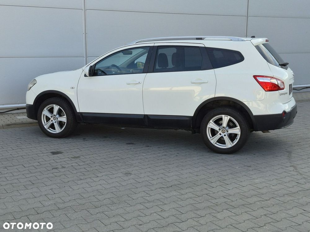 Nissan Qashqai+2 - 11