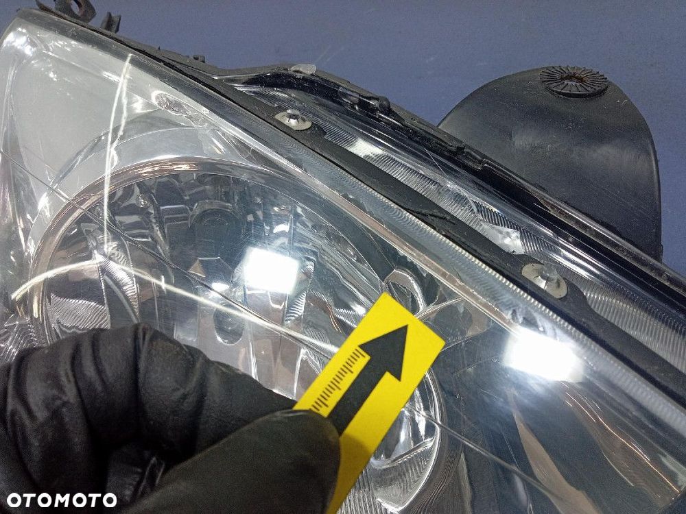 FORD FOCUS MK1 LIFT 01- REFLEKTOR PRAWY LAMPA EU 20-6347 - 9