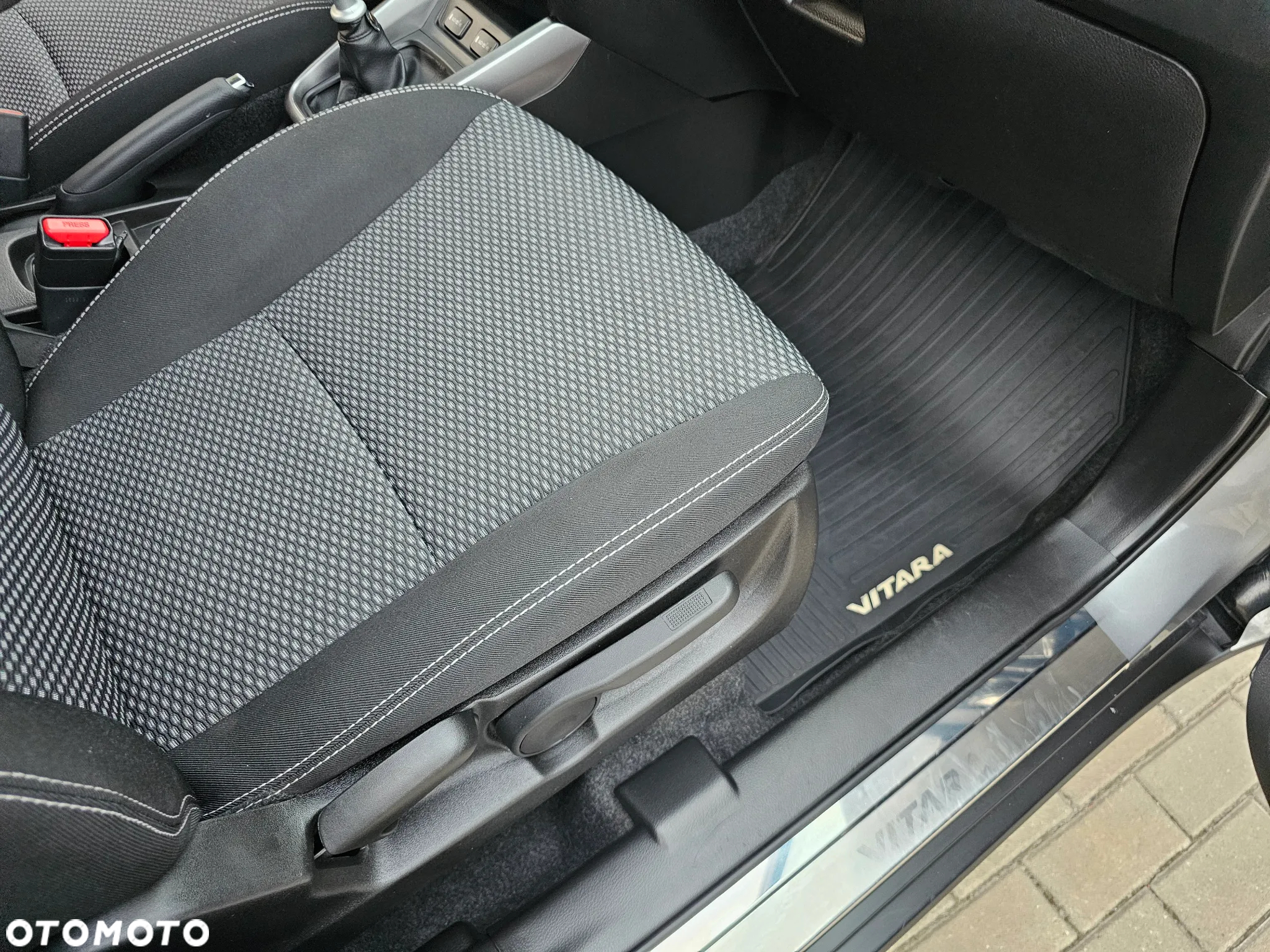 Suzuki Vitara 1.4 Boosterjet Premium 2WD - 11