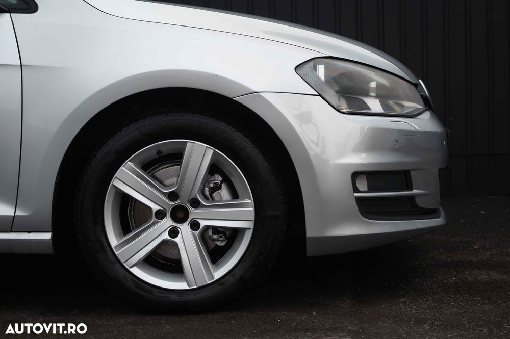 Volkswagen Golf 2.0 TDI DPF BMT Comfortline - 20