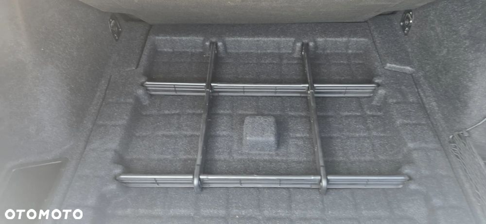 BMW X1 sDrive18d xLine - 17