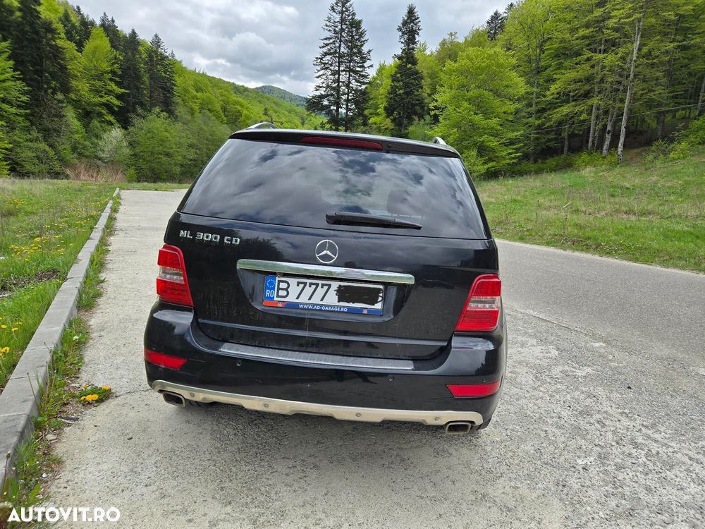 Mercedes-Benz ML - 13