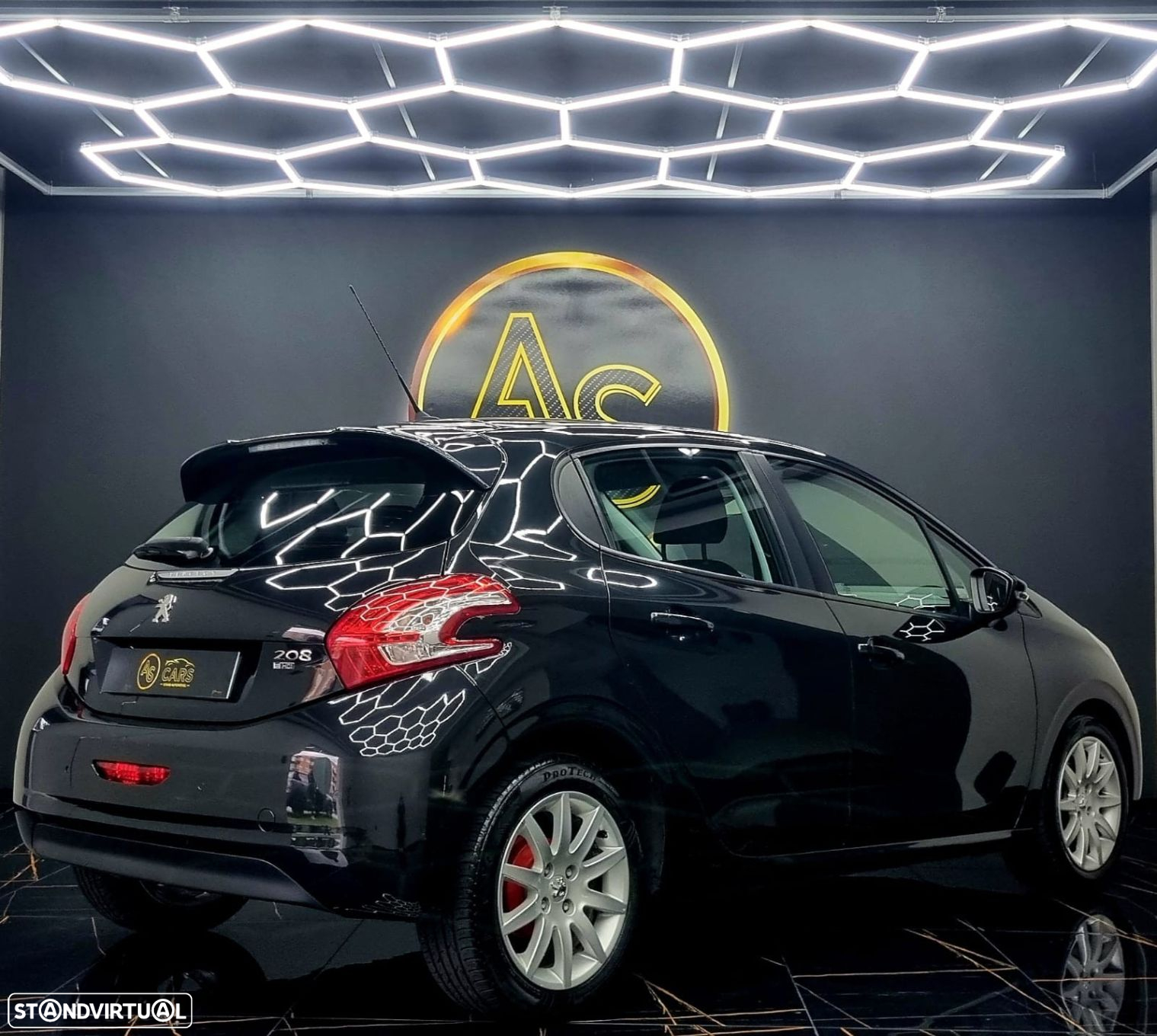 Peugeot 208 1.4 HDi - 24