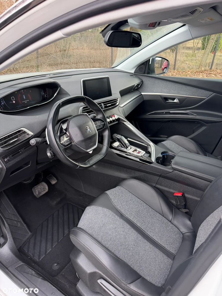 Peugeot 5008 BlueHDi 130 EAT8 Allure - 20