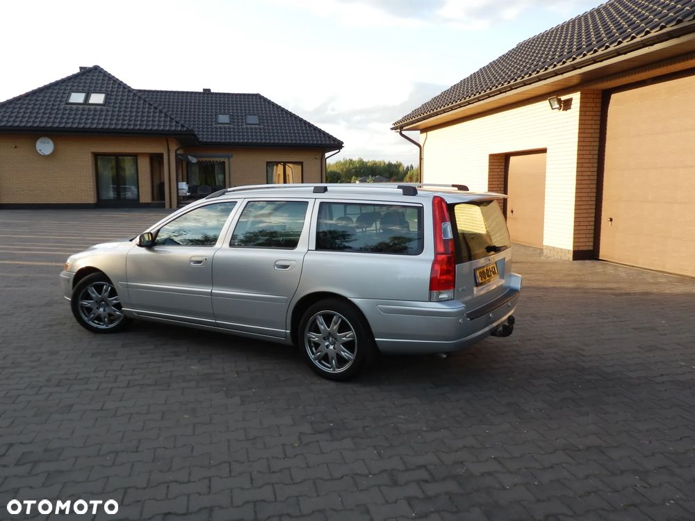 Volvo V70 2.4 Summum - 2