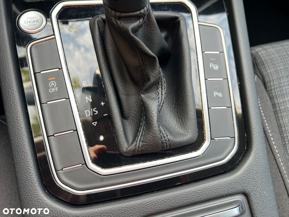 Volkswagen Passat Variant 1.5 TSI EVO Business DSG - 24
