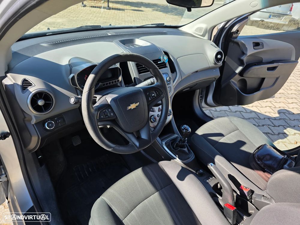 Chevrolet Aveo 1.3 VCDi LTZ - 6