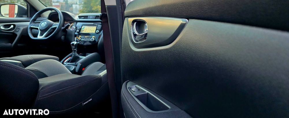 Nissan Qashqai 1.6 DCI ALL-MODE 4x4i N-Connecta - 8