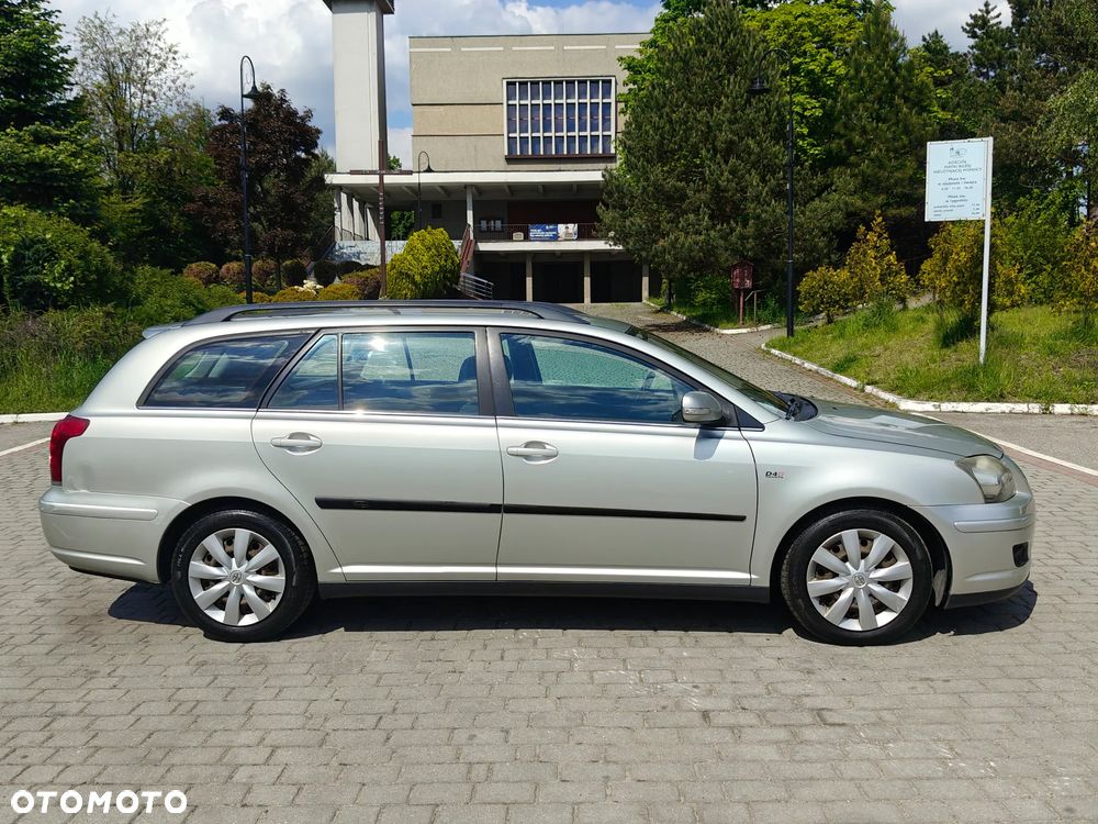 Toyota Avensis 2.0 D-4D Sol Premium - 30