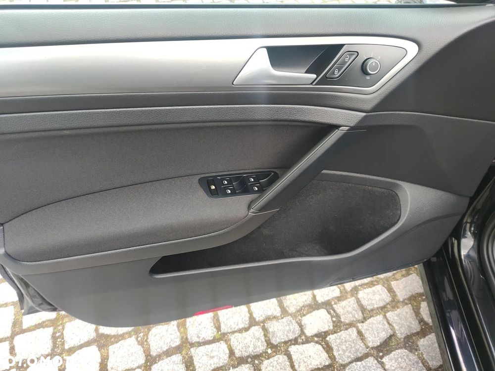 Volkswagen Golf 1.2 TSI BMT Trendline Perfectline - 16