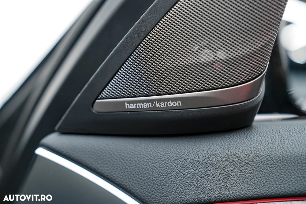 BMW Seria 5 520i Aut. M Sport Edition - 36