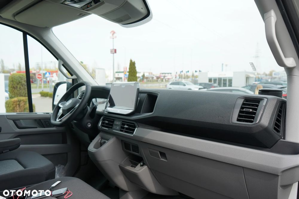 Volkswagen Crafter 35 - 25