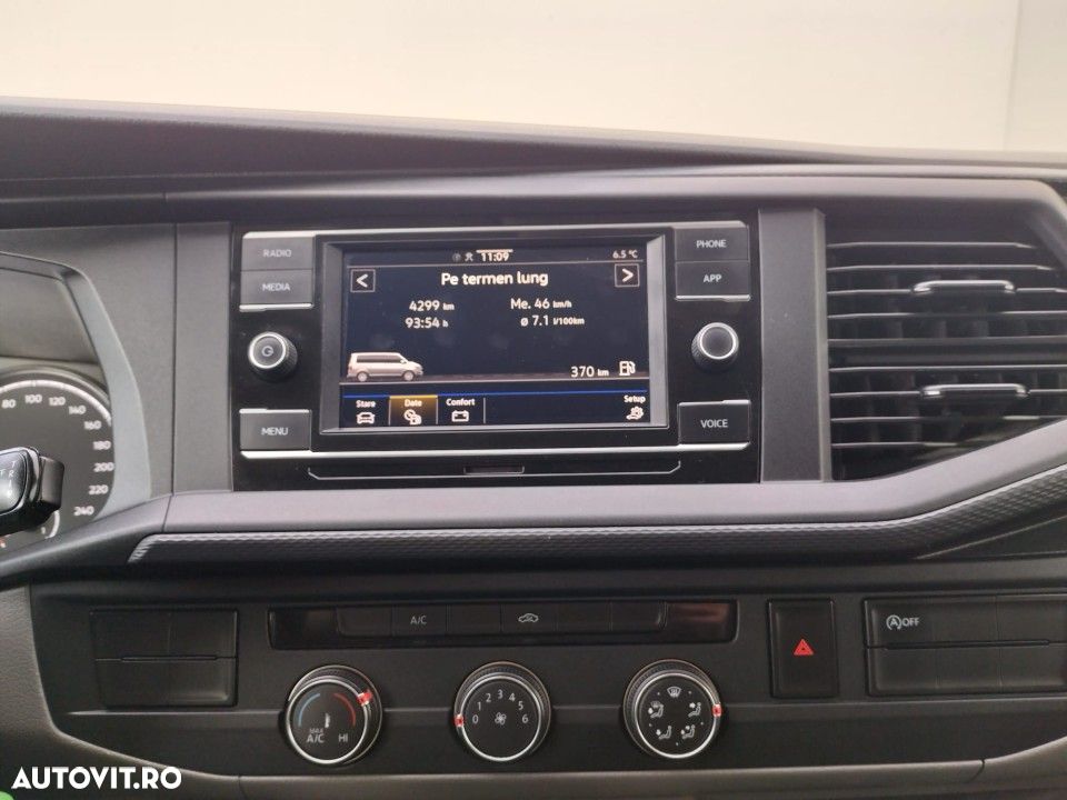 Volkswagen Transporter - 11
