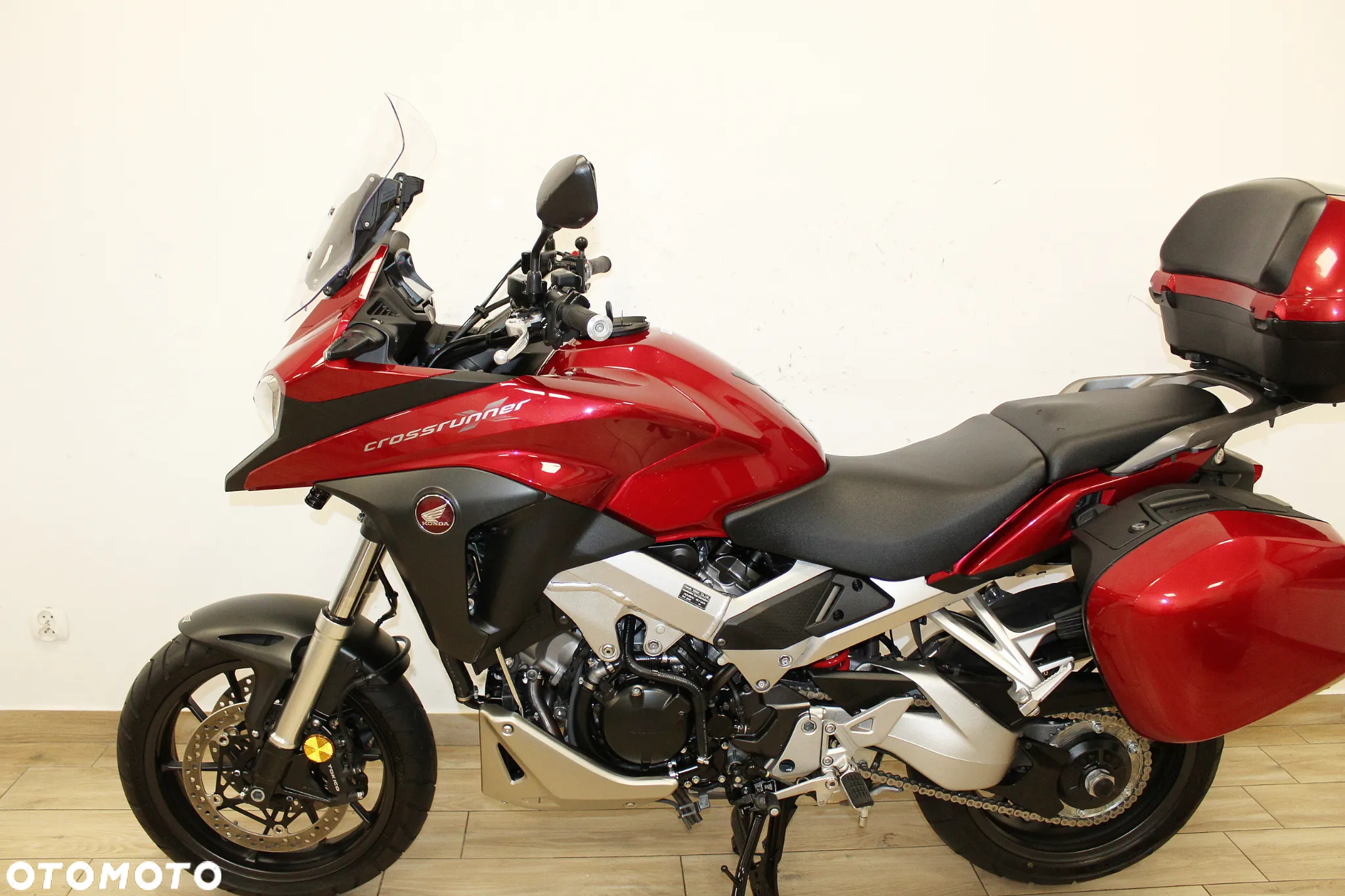 Honda VFR - 16
