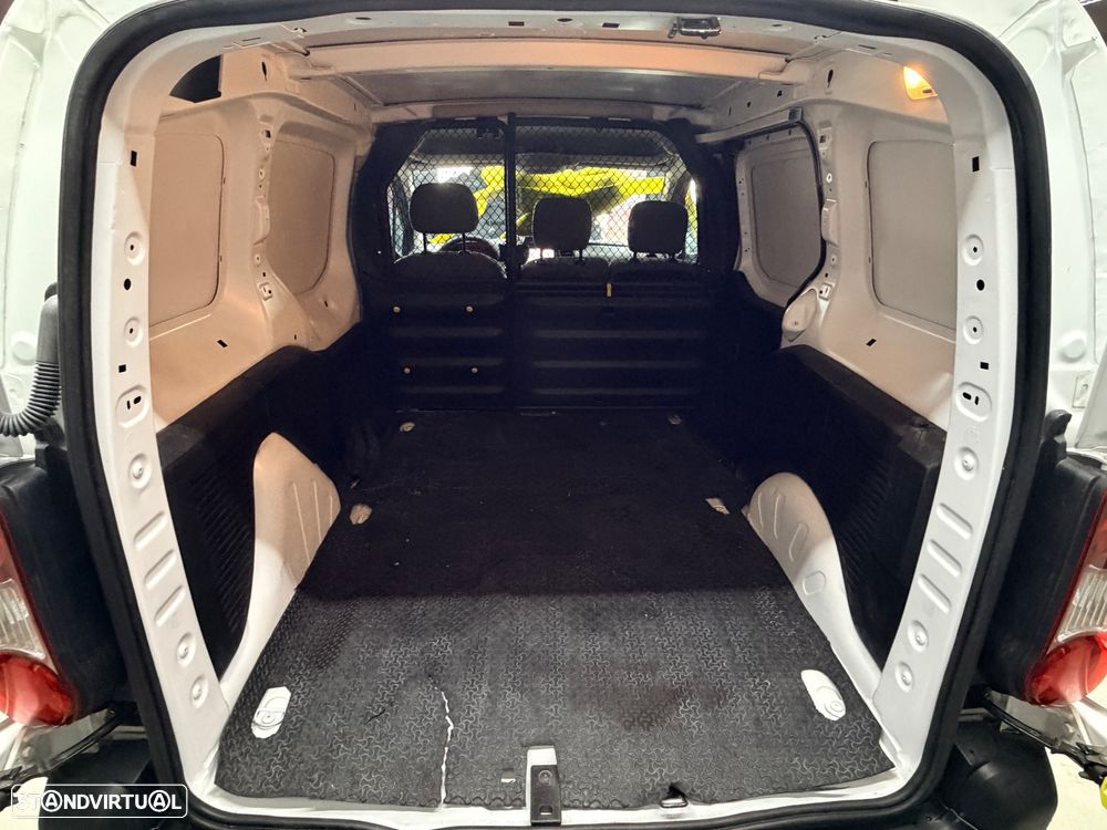 Peugeot Partner 3 lugares  ( IVA Dedutivel ) - 19