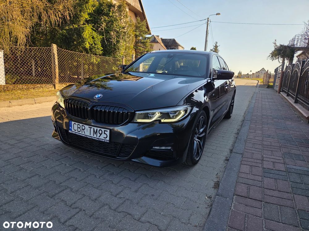 BMW Seria 3 320d M Sport - 23