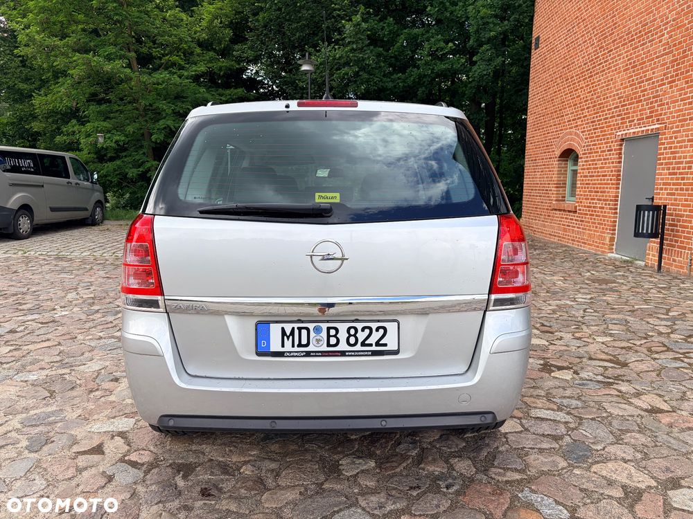 Opel Zafira Tourer 1.8 Edition - 24