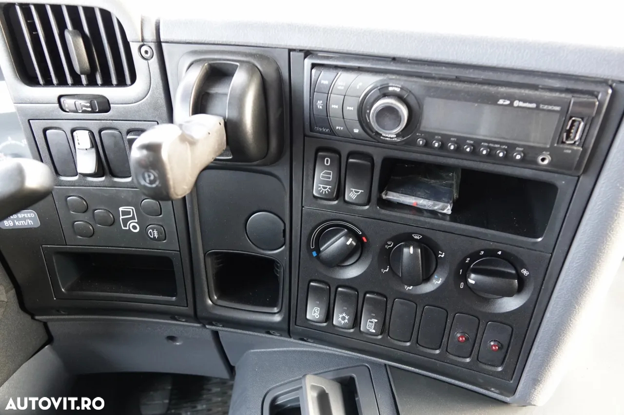 Scania P 340 / 6x4 / BASCULANTE / HYDROBURTA / BORDMATIC / MEILLER KIPER / MANUAL / 2010 - 31
