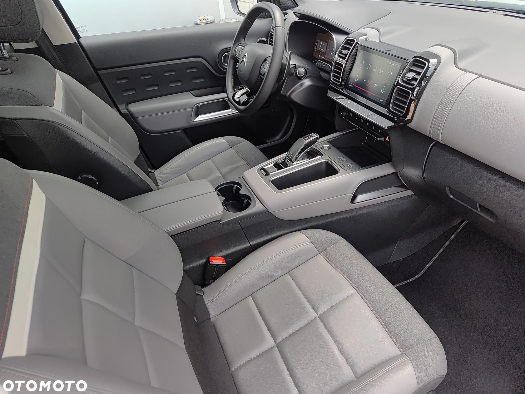Citroën C5 Aircross 1.6 PureTech Shine EAT8 - 22