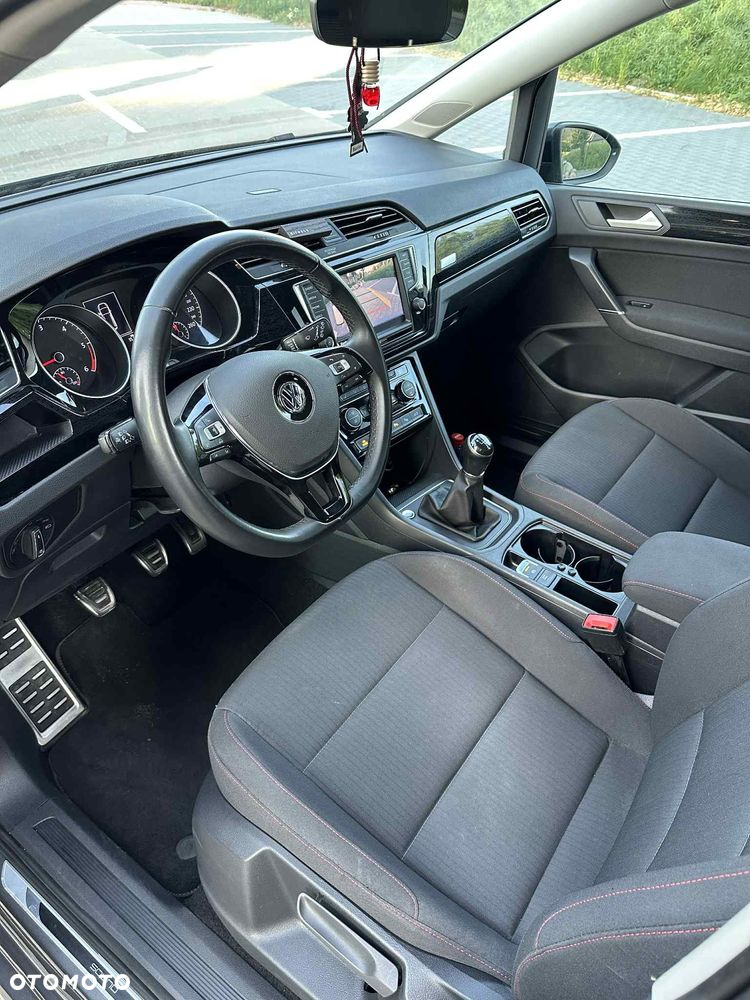 Volkswagen Touran 2.0 TDI SCR (BlueMotion Technology) SOUND - 7