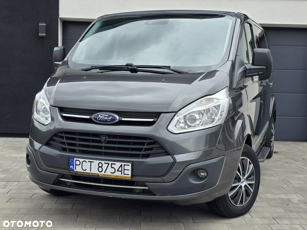 Ford Tourneo Custom - 31
