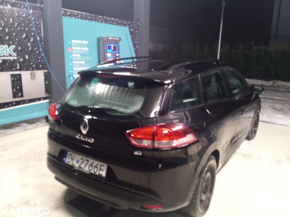 Renault Clio - 8